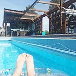 The Old Barn Luksusowa Stodola Z Calorocznym Jacuzzi Kominkiem I Widokiem Na Wzgorza I Dla 8-10 Osob Na Dolnym Slasku Min 2 Noce Ploczki Gorne