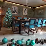 The Old Barn Luksusowa Stodola Z Calorocznym Jacuzzi Kominkiem I Widokiem Na Wzgorza I Dla 8-10 Osob Na Dolnym Slasku Min 2 Noce
