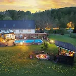 شقة The Old Barn Luksusowa Stodola Z Calorocznym Jacuzzi Kominkiem I Widokiem Na Wzgorza I Dla 8-10 Osob Na Dolnym Slasku Min 2 Noce *