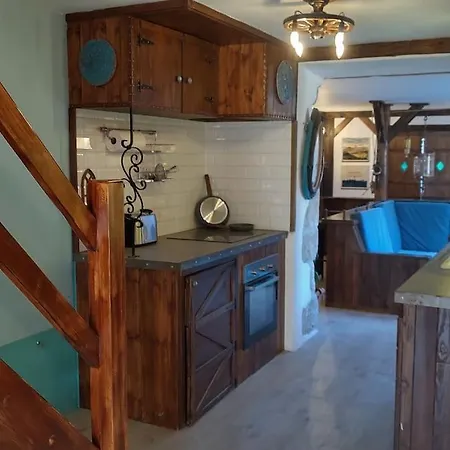 The Old Barn Zimowy Hit Jacuzzi Piecyk Dom Dla 8-10 Osob, Min 2 Noce Apartmán