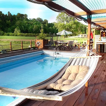 דירה The Old Barn Luksusowa Stodola Z Calorocznym Jacuzzi Kominkiem I Widokiem Na Wzgorza I Dla 8-10 Osob Na Dolnym Slasku Min 2 Noce