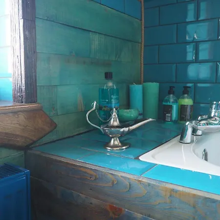 The Old Barn Luksusowa Stodola Z Calorocznym Jacuzzi Kominkiem I Widokiem Na Wzgorza I Dla 8-10 Osob Na Dolnym Slasku Min 2 Noce Ploczki Gorne