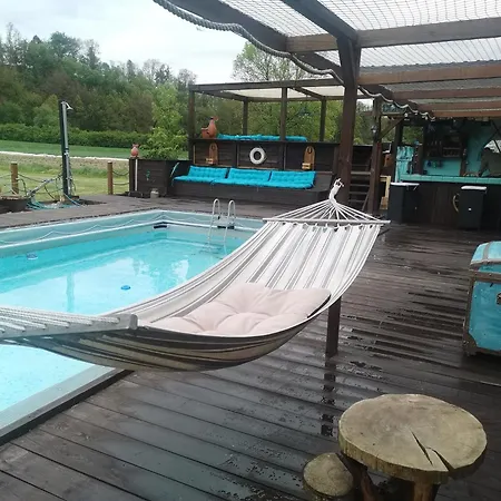 The Old Barn Luksusowa Stodola Z Calorocznym Jacuzzi Kominkiem I Widokiem Na Wzgorza I Dla 8-10 Osob Na Dolnym Slasku Min 2 Noce Apartment