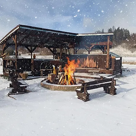 דירה The Old Barn Luksusowa Stodola Z Calorocznym Jacuzzi Kominkiem I Widokiem Na Wzgorza I Dla 8-10 Osob Na Dolnym Slasku Min 2 Noce Ploczki Gorne