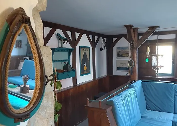 The Old Barn Luksusowa Stodola Z Calorocznym Jacuzzi Kominkiem I Widokiem Na Wzgorza I Las Dla 8-10 Osob Na Dolnym Slasku Min 2 Noce 아파트 *