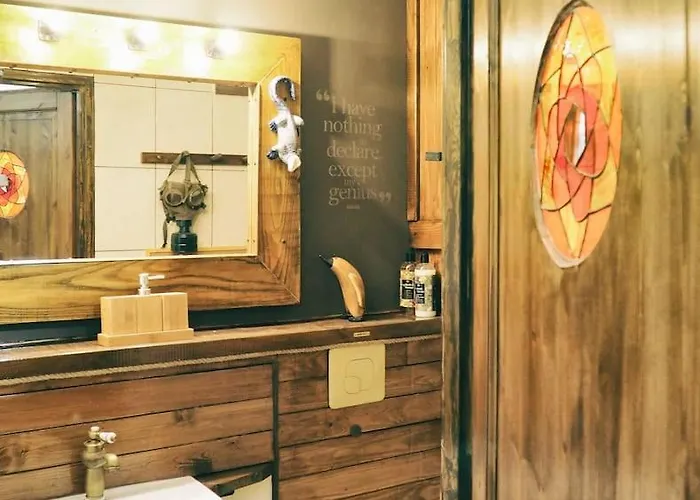 The Old Barn Luksusowa Stodola Z Calorocznym Jacuzzi Kominkiem I Widokiem Na Wzgorza I Las Dla 8-10 Osob Na Dolnym Slasku Min 2 Noce Apartment