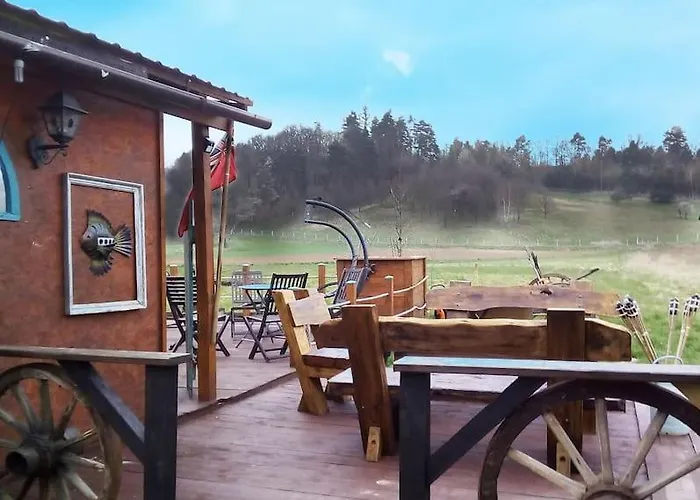 The Old Barn Luksusowa Stodola Z Calorocznym Jacuzzi Kominkiem I Widokiem Na Wzgorza I Las Dla 8-10 Osob Na Dolnym Slasku Min 2 Noce Apartment