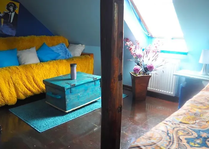 The Old Barn Luksusowa Stodola Z Calorocznym Jacuzzi Kominkiem I Widokiem Na Wzgorza I Las Dla 8-10 Osob Na Dolnym Slasku Min 2 Noce Ploczki Gorne