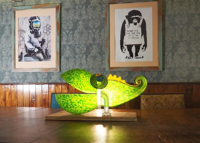 The Old Barn Luksusowa Stodola Z Calorocznym Jacuzzi Kominkiem I Widokiem Na Wzgorza I Las Dla 8-10 Osob Na Dolnym Slasku Min 2 Noce 아파트