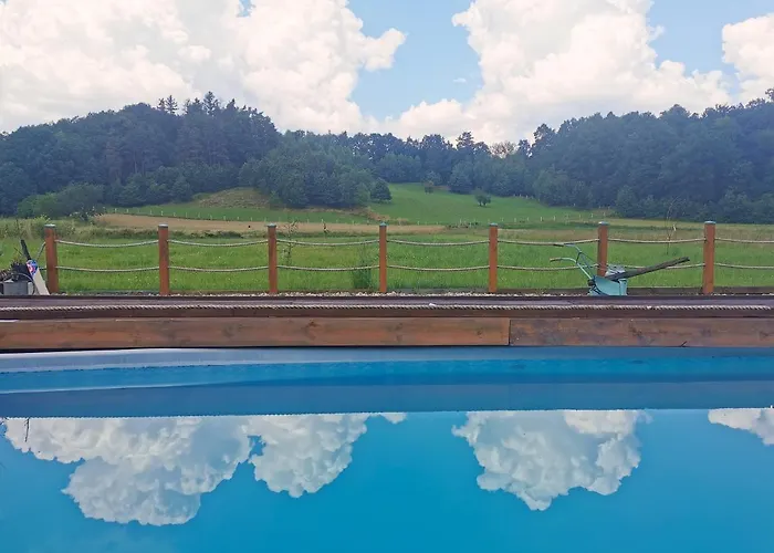 아파트 The Old Barn Luksusowa Stodola Z Calorocznym Jacuzzi Kominkiem I Widokiem Na Wzgorza I Las Dla 8-10 Osob Na Dolnym Slasku Min 2 Noce