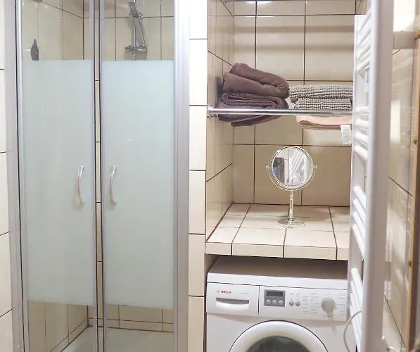 Apartment The Old Barn Luksusowa Stodola Z Calorocznym Jacuzzi Kominkiem I Widokiem Na Wzgorza I Las Dla 8-10 Osob Na Dolnym Slasku Min 2 Noce