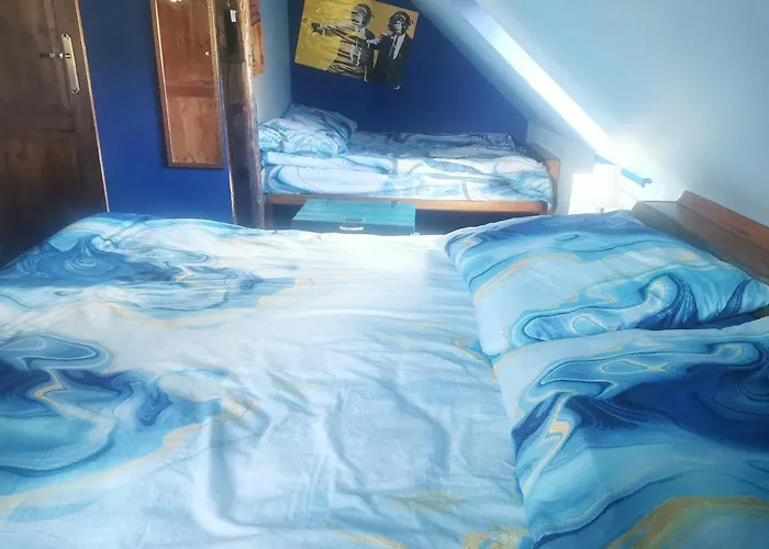 The Old Barn Luksusowa Stodola Z Calorocznym Jacuzzi Kominkiem I Widokiem Na Wzgorza I Las Dla 8-10 Osob Na Dolnym Slasku Min 2 Noce Ploczki Gorne