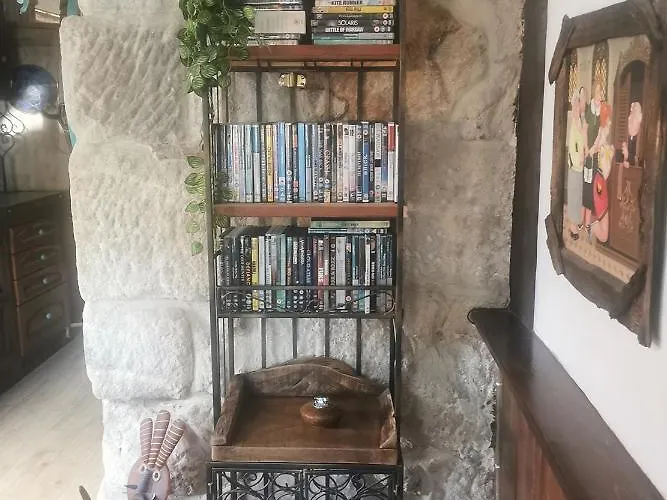 The Old Barn Luksusowa Stodola Z Calorocznym Jacuzzi Kominkiem I Widokiem Na Wzgorza I Las Dla 8-10 Osob Na Dolnym Slasku Min 2 Noce