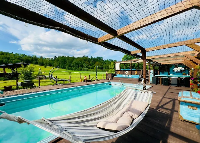 Apartment The Old Barn Luksusowa Stodola Z Calorocznym Jacuzzi Kominkiem I Widokiem Na Wzgorza I Las Dla 8-10 Osob Na Dolnym Slasku Min 2 Noce *