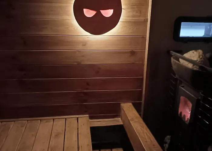 The Old Barn Luksusowa Stodola Z Calorocznym Jacuzzi Kominkiem I Widokiem Na Wzgorza I Las Dla 8-10 Osob Na Dolnym Slasku Min 2 Noce Apartment *