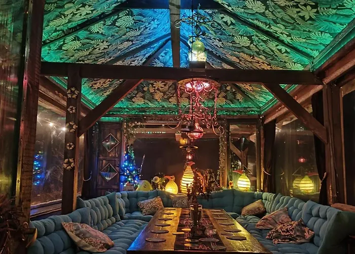 The Old Barn Luksusowa Stodola Z Calorocznym Jacuzzi Kominkiem I Widokiem Na Wzgorza I Las Dla 8-10 Osob Na Dolnym Slasku Min 2 Noce Apartment